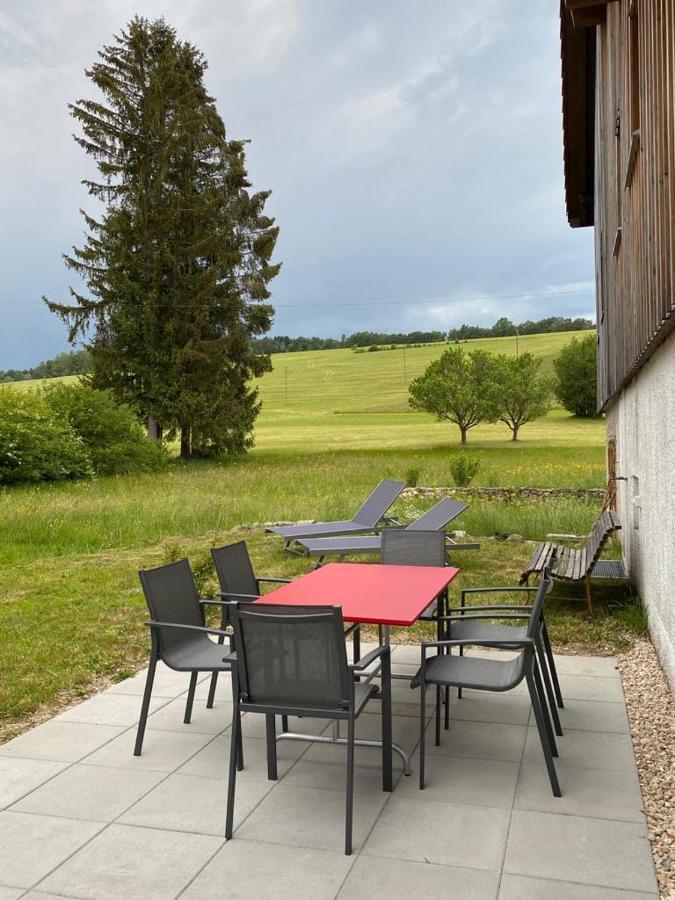 Maison Sans Souci Lajoux Exterior foto